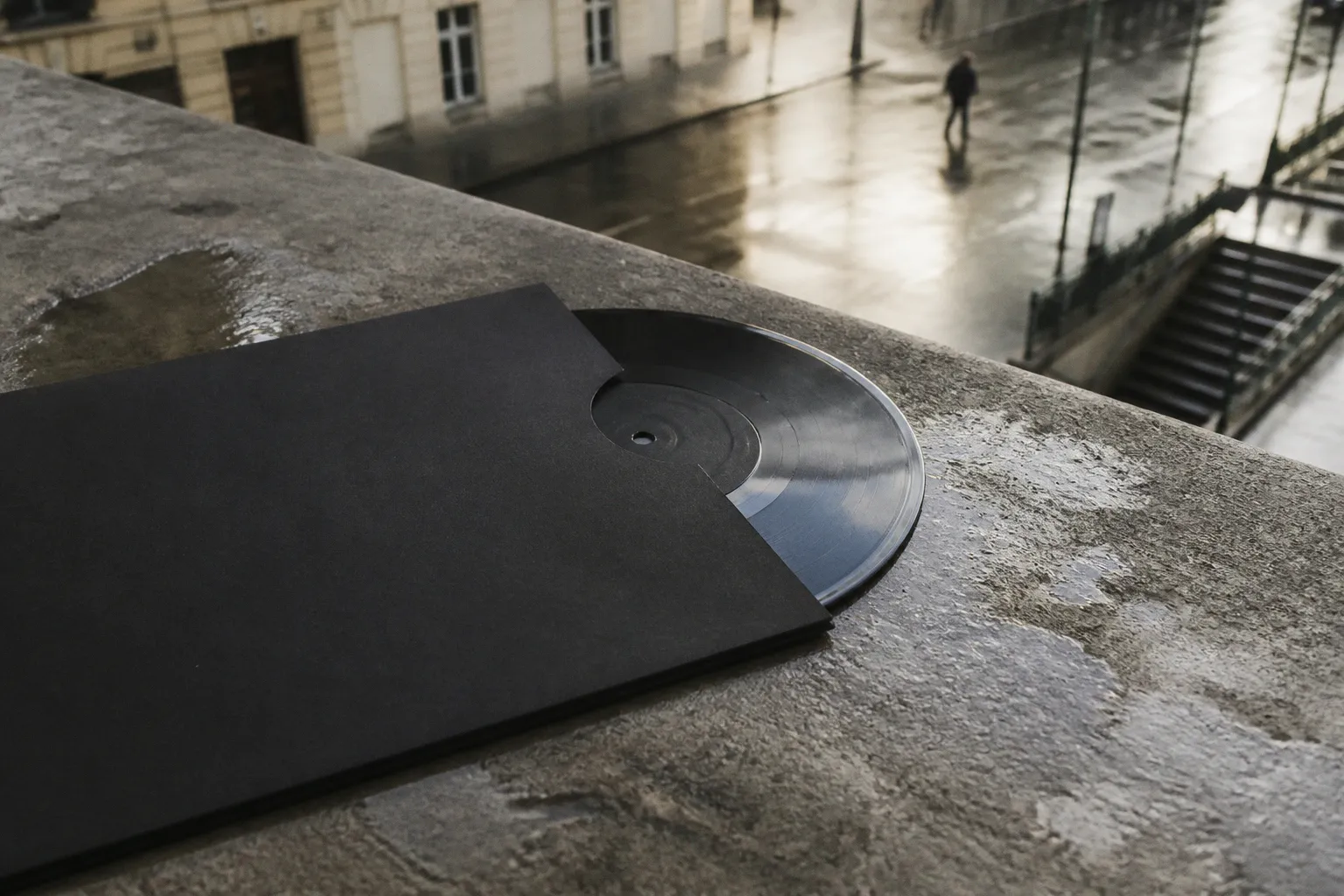 Maxi vinyle de Hugo : le pari d'une sortie sans streaming