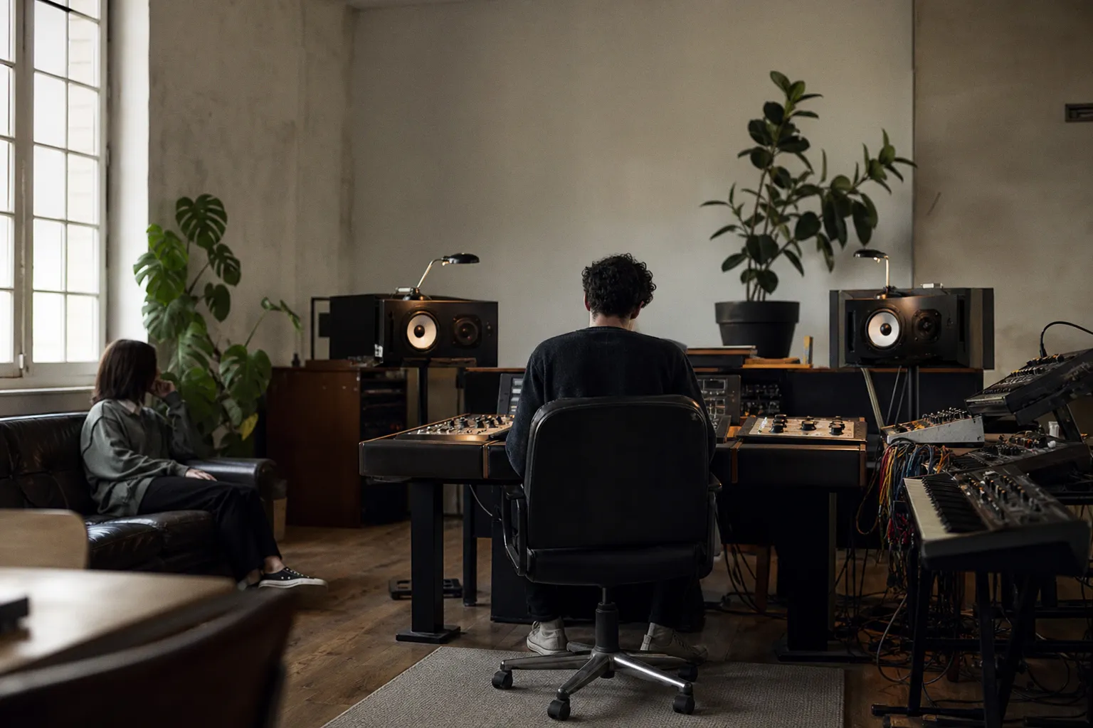 Musique générée par IA : comment des artistes virtuels génèrent des millions de dollars